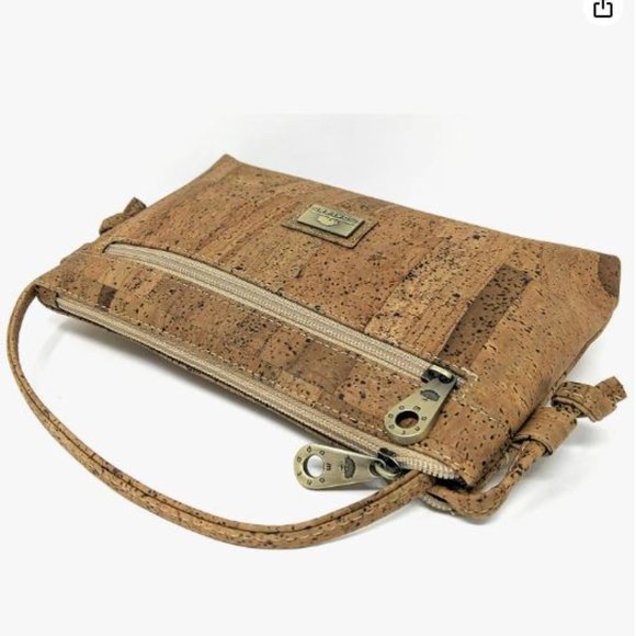 Montado Cork Crossbody Bag for Women - Handmade in Portugal from Cork Leather - Picture 3 of 6